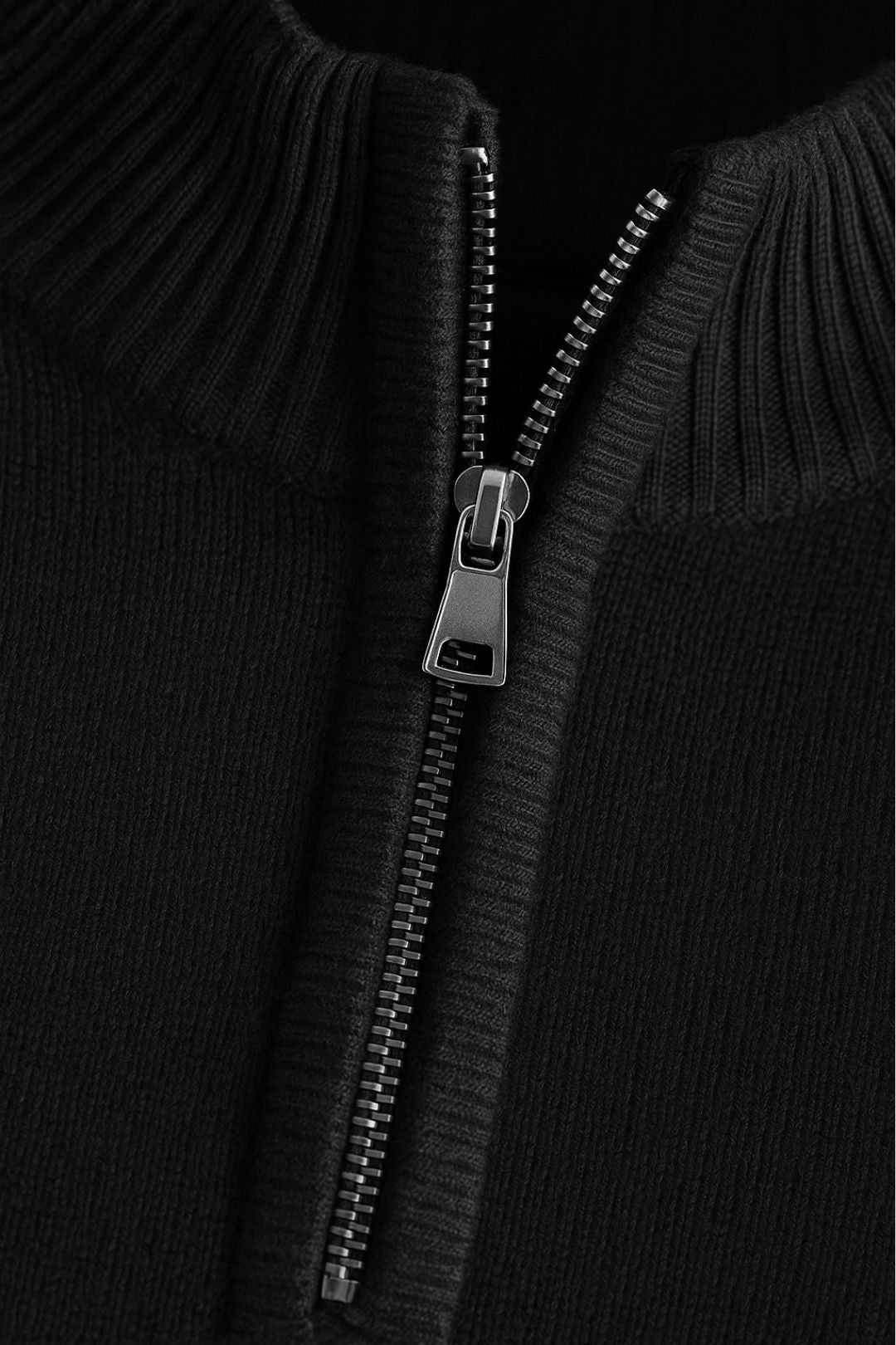 Rivaro Quarter Zip